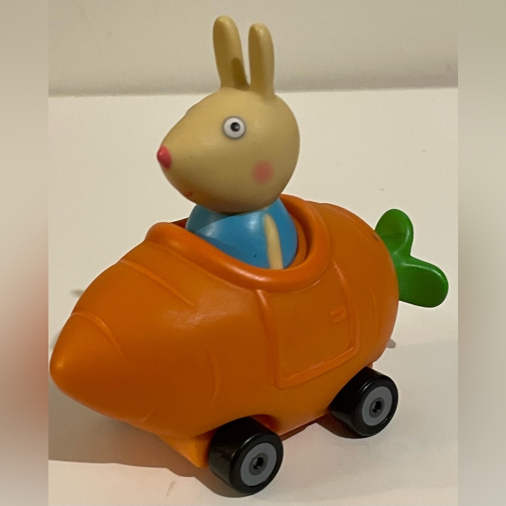Peppa Pig - Rebecca Rabbit In Carrot Car Buggy Jazwares Plastic Toy